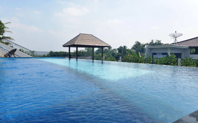 Malang Hill Gallery & Homestay