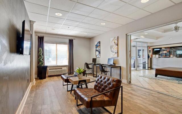 Townhouse Orlando West (ex.Red Roof Inn Orlando West - Ocoee)