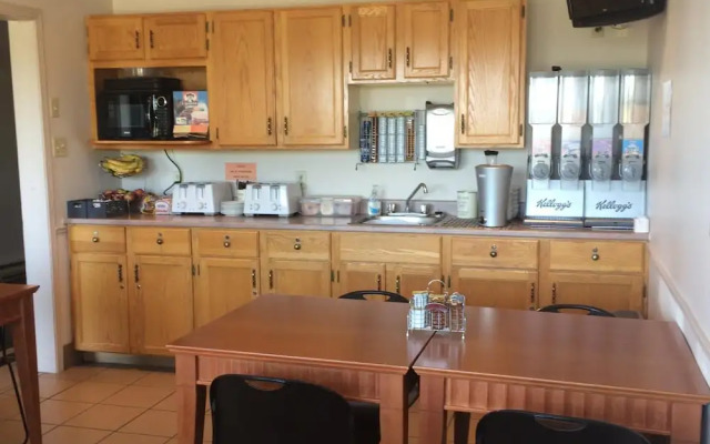 Coastal Inn Sackville