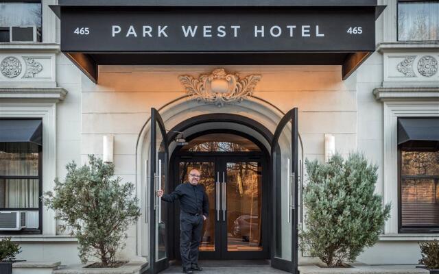 Park West Hotel