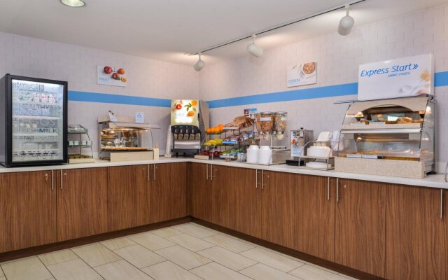 Holiday Inn Express Westley by IHG