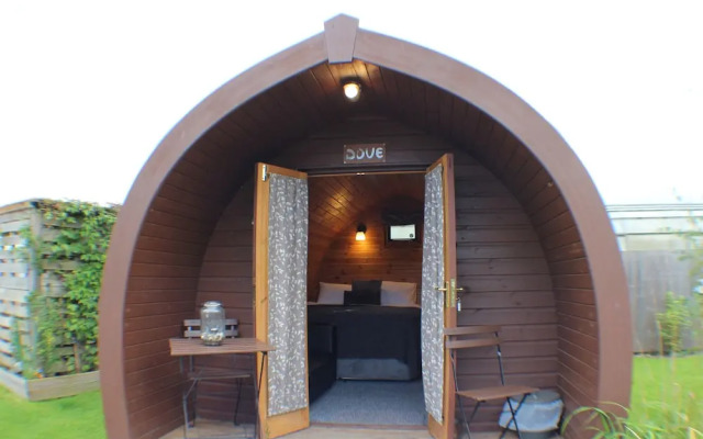 The Little Hide - Adult Only Camping Pods