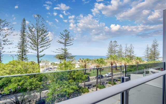 Spin13- Escape To Mooloolaba