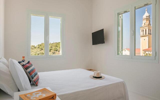 Bohemian Nest - Cheerful 2-Bedroom Villa with pool