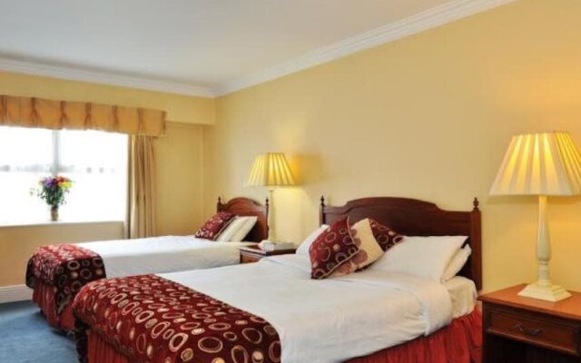 Longford Arms Hotel