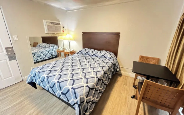 Griffith Park Motel - LA Hollywood Area