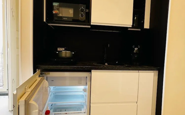 Alyde Apartments
