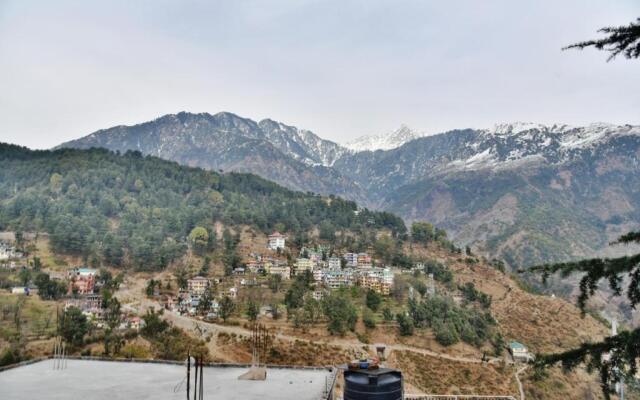 OYO 8455 Hotel Akash