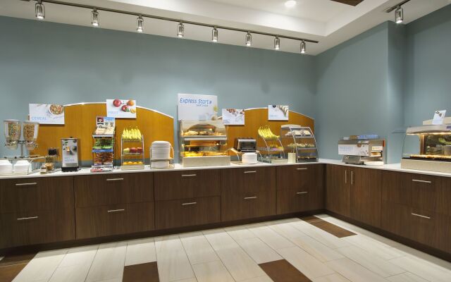 Holiday Inn Express Boonville by IHG