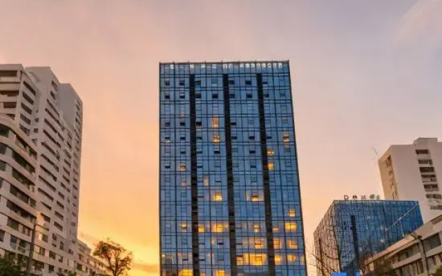 3000sojournhotel（zunyilindayangguangchengmeishijiedian)