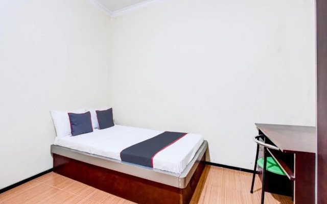 Hotel O Ump Near Rs Margono