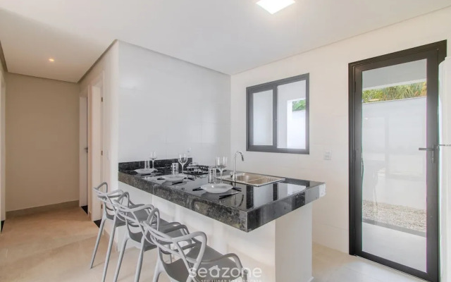 Apartments With Swimming Pool 700m From Taperapuan Beach Nvm0009