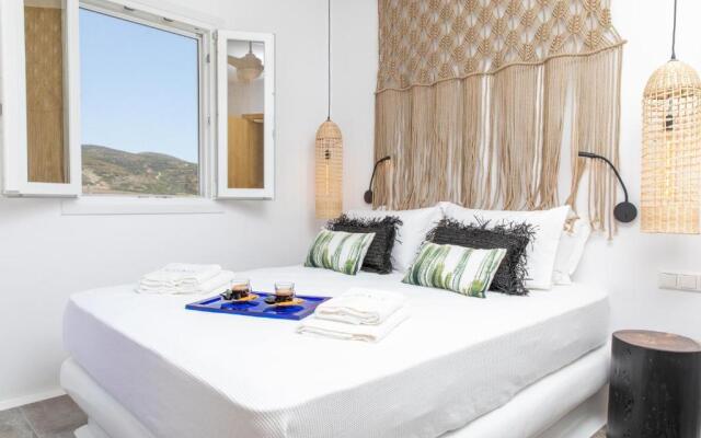 Ninemia Naxos Suites