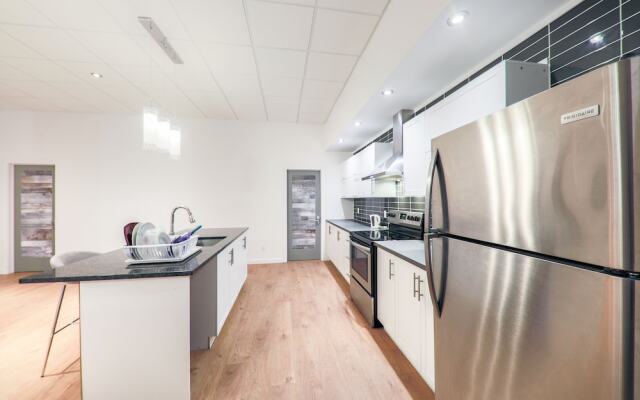 HoMa HomeStay Hotel by Olympic Stadium Montreal (Auberge/Hostel)