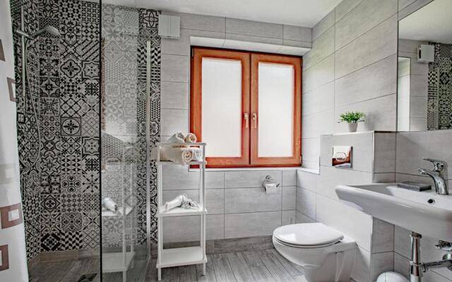 Apartments Leszek Elis 141