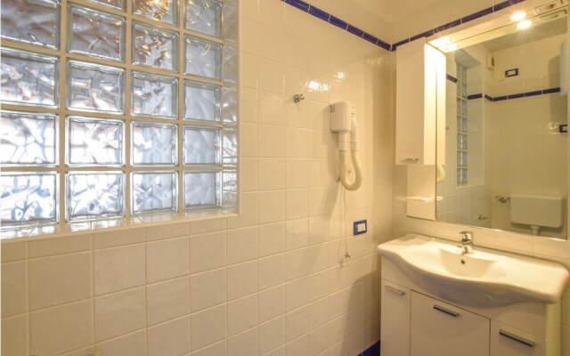 Amazing Apartment in Albarella With