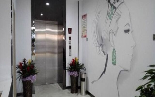 7 Days Inn Premium Zhangjiajie Train Station Plaza Branch