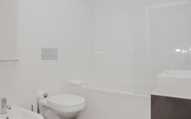 Liiiving - Bright Light Apartment