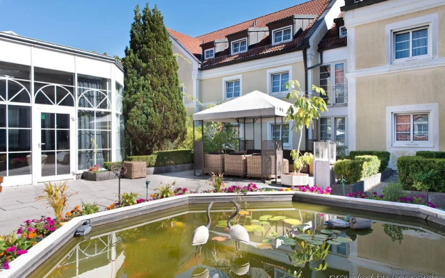 TRYP by Wyndham Munich North