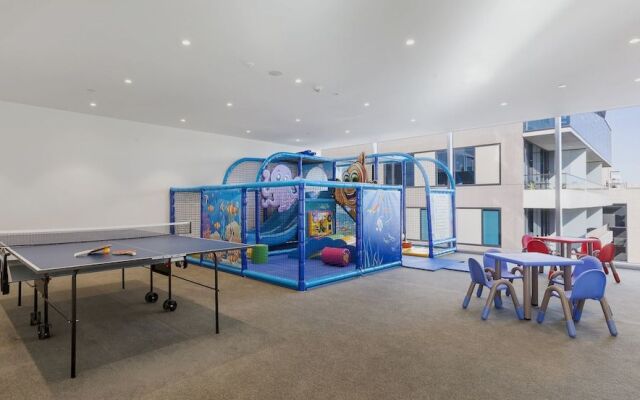 Fawkner Apartment 1B1B
