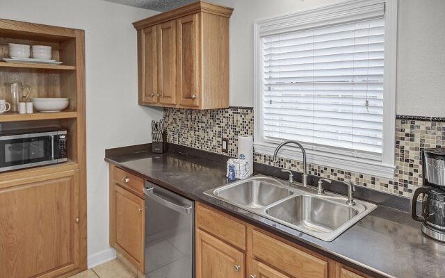 Pet Friendly Beach House with Arcade Games