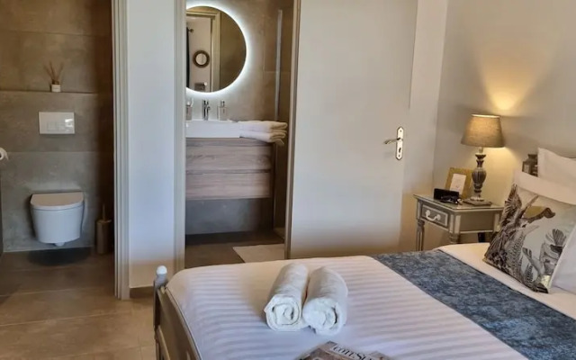 Loup Castel Boutique Hotel B&B