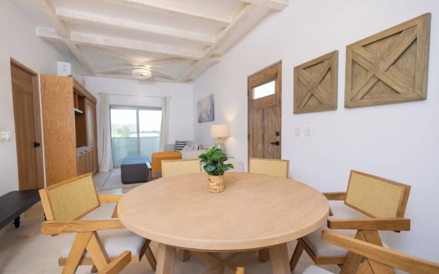 Pueblo Vinícola Parvada by Lumina