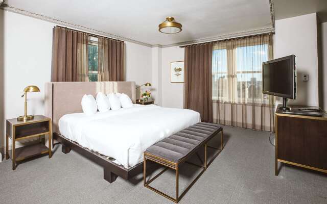 Hotel Phillips Kansas City Curio Collection by Hilton