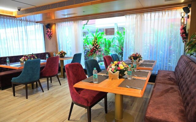 Hotel Golden Riviera