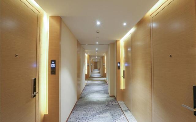 Lavande Hotels Urumqi Beijing Nan Road Railway Bureau Metro Station