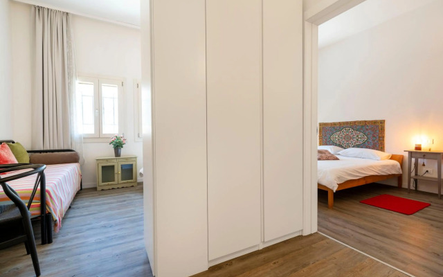 Snug Apartment With Private Courtyard M0270422677