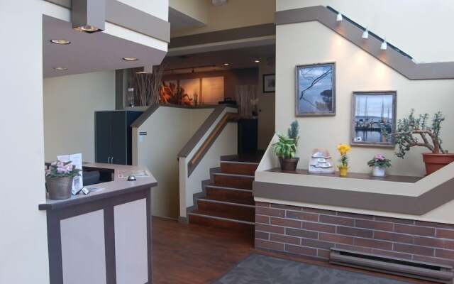 Sechelt Inn
