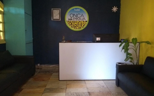Onça da Praia Hostel