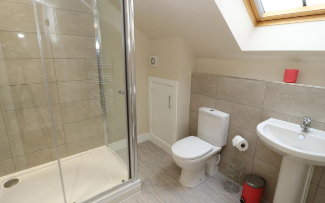 Modern Town House Shepley