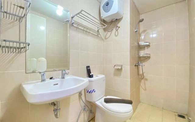 Artsy 2Br Apartment At Parahyangan Residence