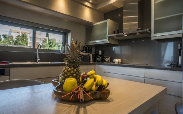 AA Luxury Villas