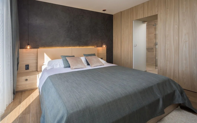 Luxury Villa Cinderella with Swimming Pool