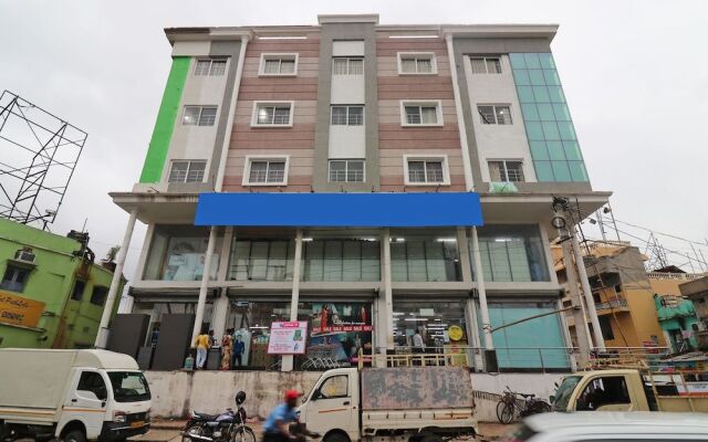 Capital O 27765 Hotel Vip Square