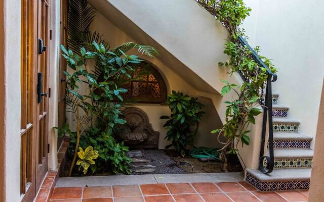 White Palm Villa Fn475 2 BR by Casago