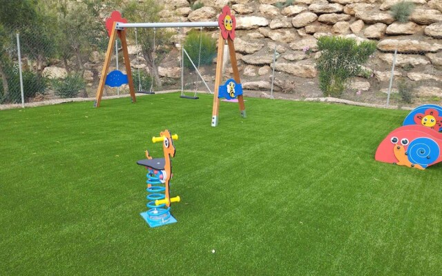 Camping & Bungalow Cueva Negra