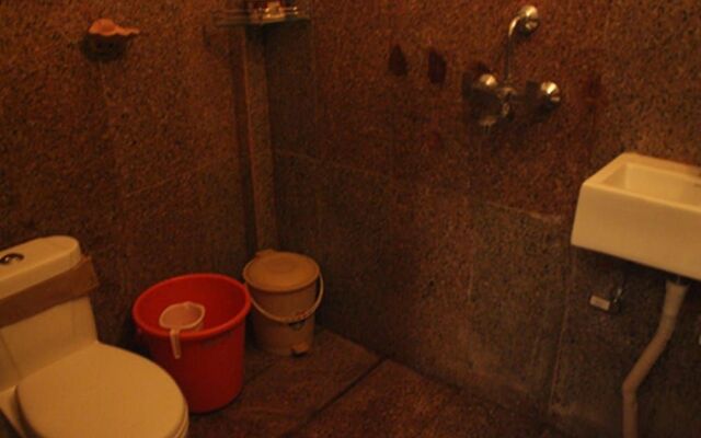 LSQ Luxuria (Nagaon)