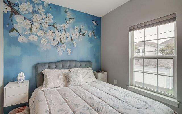 Bright Houston Retreat - 8 Mi to Downtown