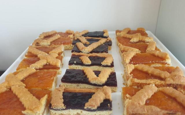 Hotel Tourist Meuble