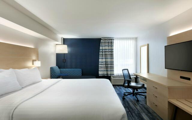 Holiday Inn Express Williamsbrg Busch Gardens Area by IHG