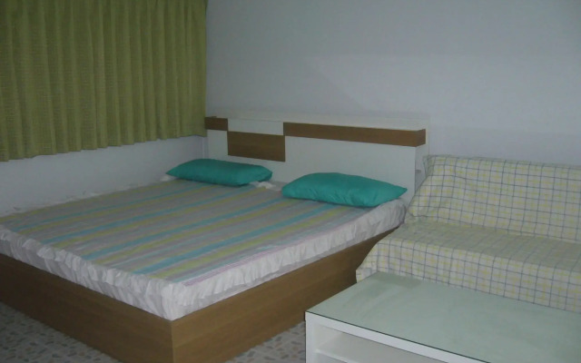 DMK Donmueang Airport Guesthouse