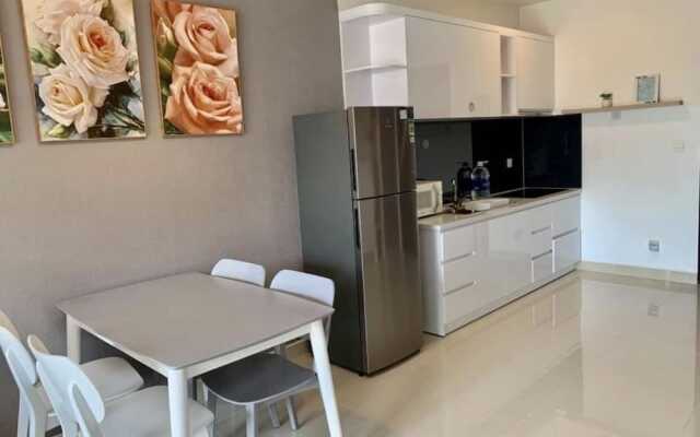 Chiip Apartment in Golden Mansion