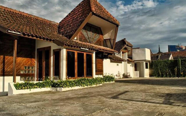 Tujuh Bidadari Holiday Home