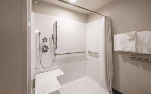 La Quinta Inn & Suites by Wyndham Festus - St. Louis South