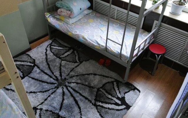 Golmud Love Travel Hostel