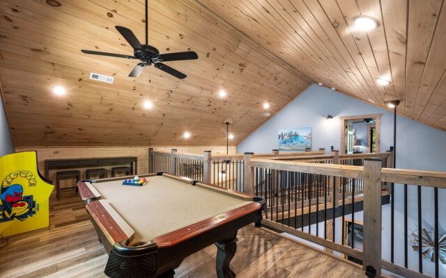 Haven 2 Bedroom Cabin by RedAwning
